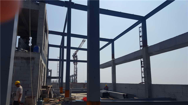 钢结构厂房建单层还是双层好？